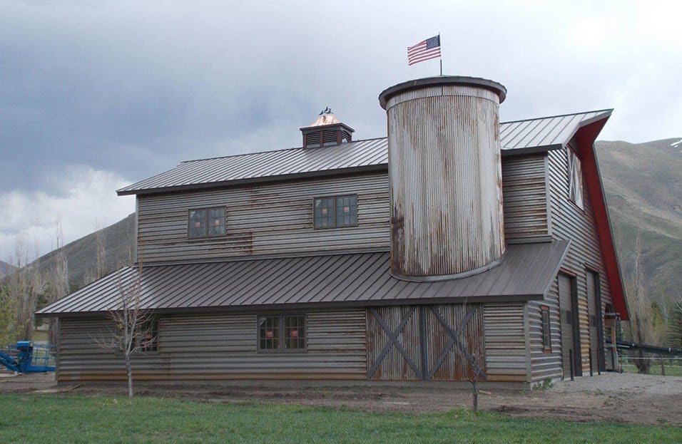 Metal Siding & Roofing For Barns: Cost, Options, & Best Panels