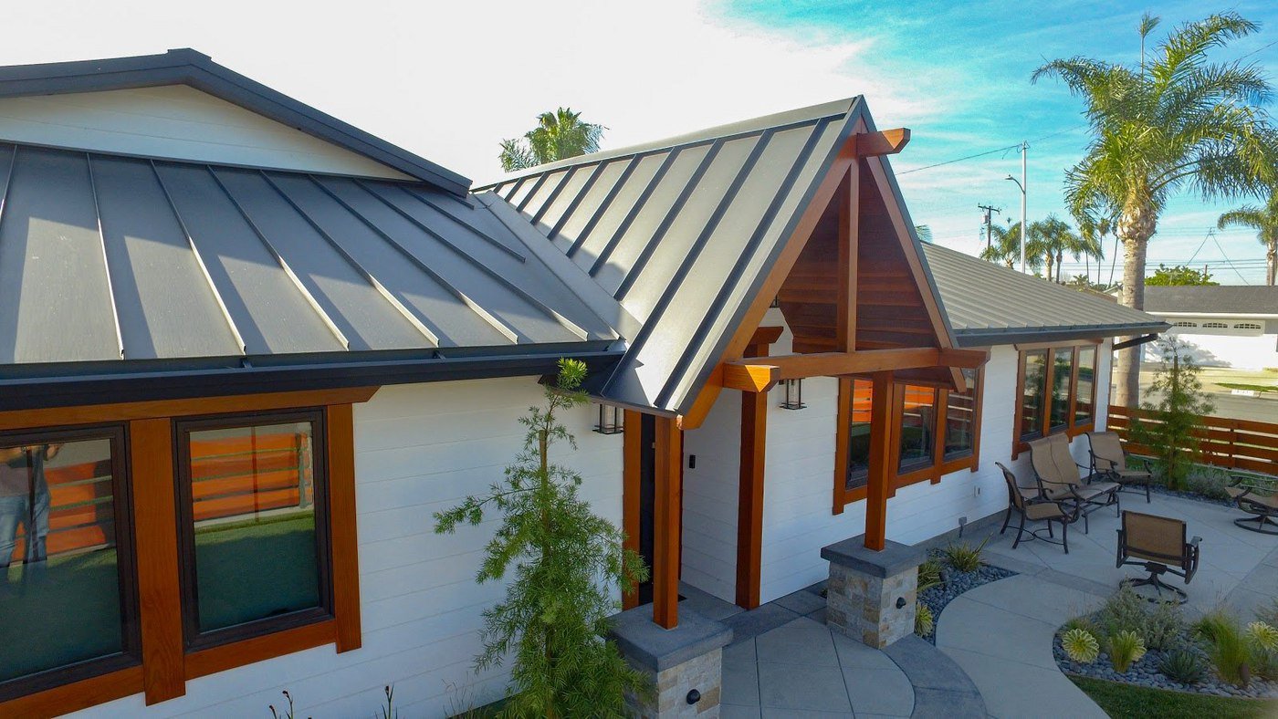 Standing Seam metal roof in Black Ore Matte®