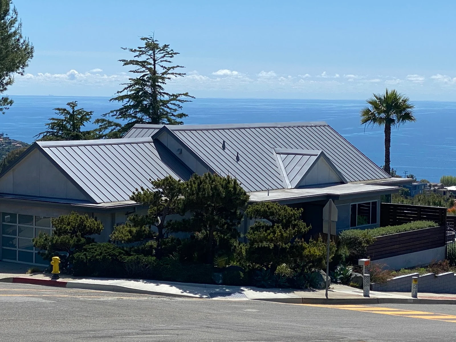Metal Roofing In Coastal Areas Best Materials To Use Near The Ocean