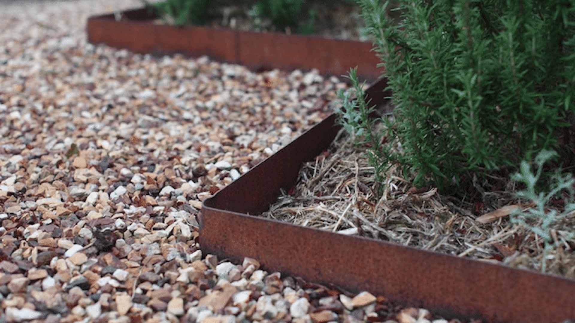 Metal Landscape Edging: DIY Lawn Edging Guide To Boost Curb Appeal