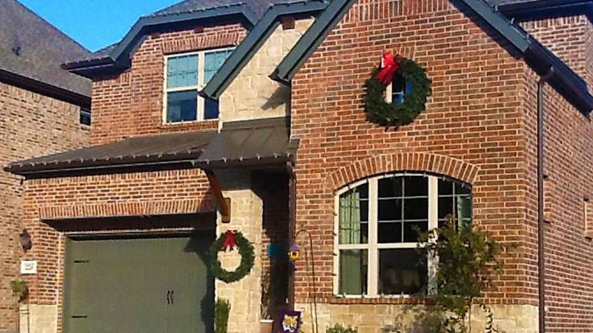 Corrugated Dark Bronze Metal Roofing Siding Panels Fencing